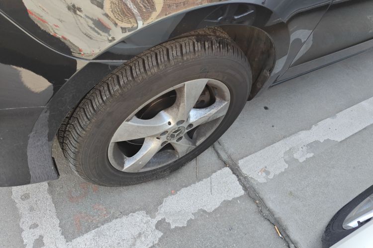 奔驰 威霆 2018款 2.0T 精英版 7座 国V车身外观6007