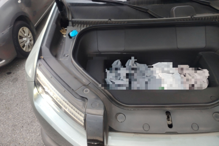 方程豹 钛3 2025款 501KM 四驱智驾Ultra版局部细节9006