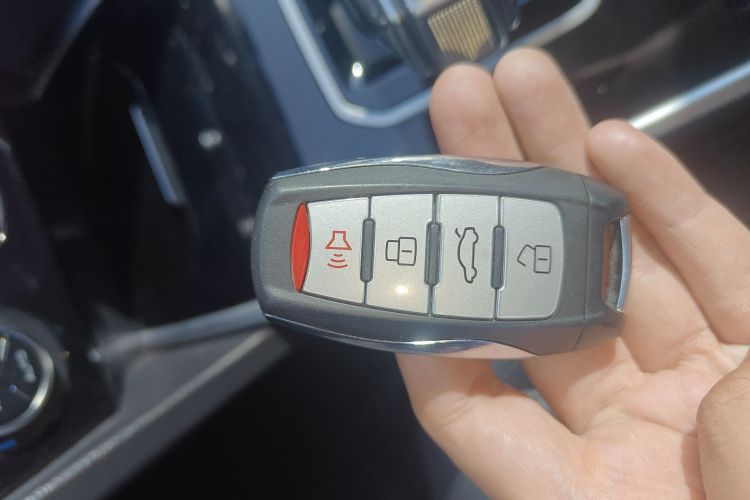 哈弗H6 2018款 红标 运动版 1.5T 自动两驱精英型中控内饰11