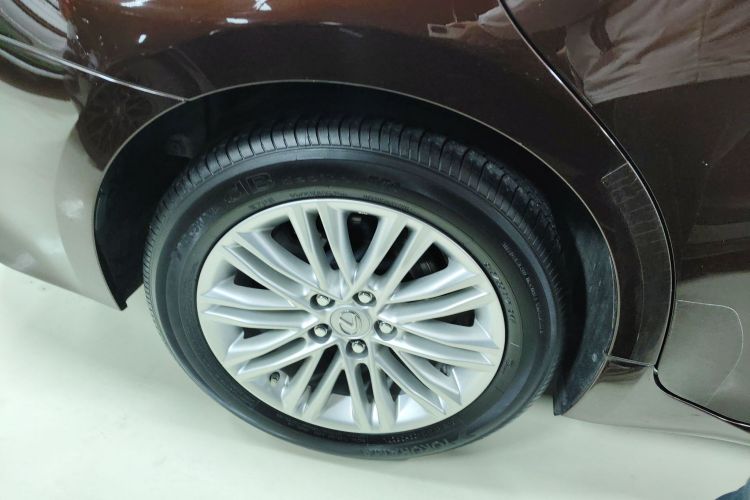 雷克萨斯ES 2015款 200 舒适版车身外观6008