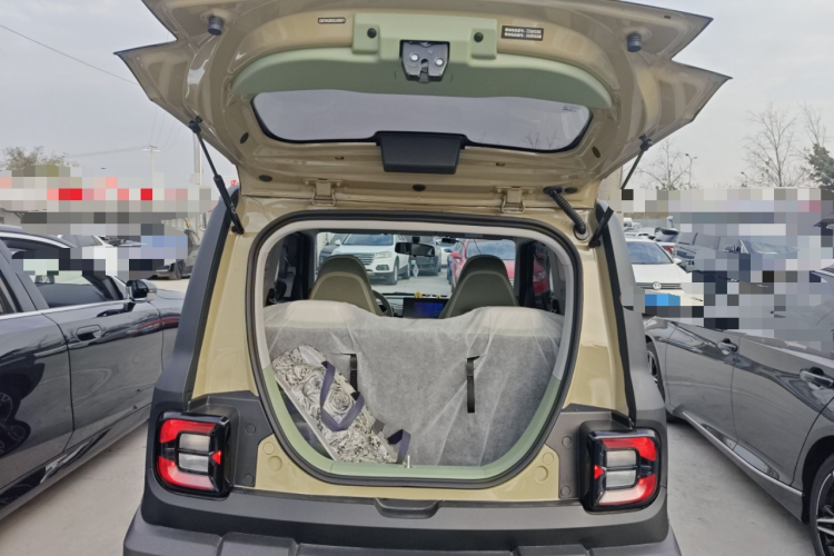 吉利银河 2025款 210km 熊猫骑士机舱底盘23