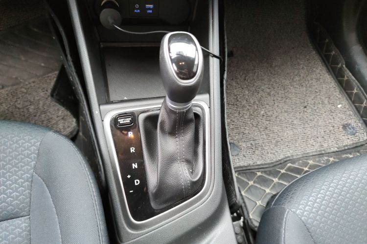 现代 悦纳 2016款 1.4L 自动炫酷版GLS局部细节18