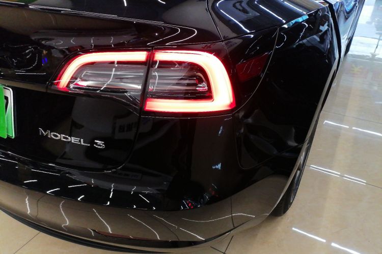 特斯拉 Model 3 2022款 后轮驱动版车身外观6006