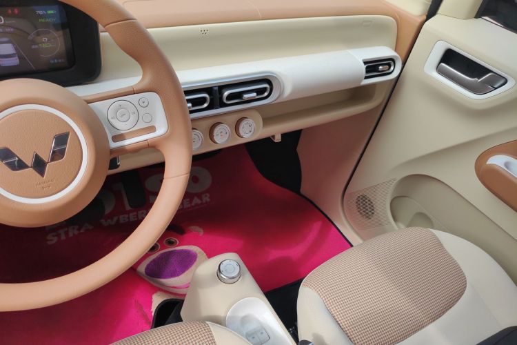 五菱汽车 宏光MINIEV 2024款 第三代 215km 青春版中控内饰16