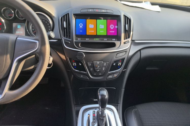 别克 君威 2015款 1.6T 时尚技术型中控内饰16