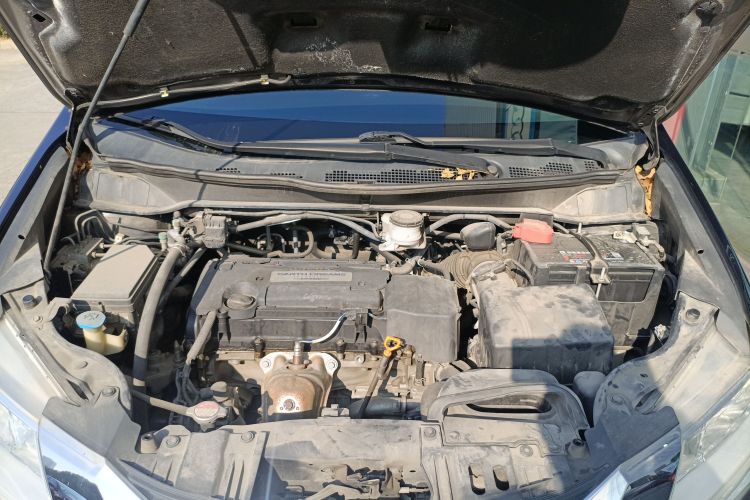 本田 奥德赛 2015款 2.4L 智享版机舱底盘24