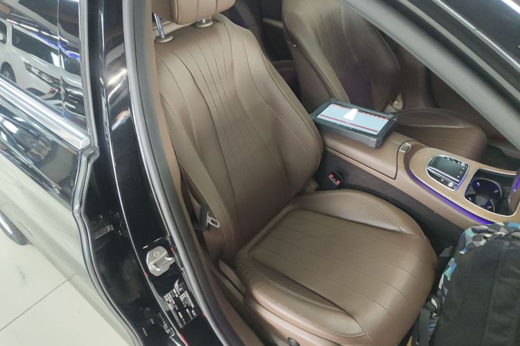 奔驰E级 2021款 改款 E 300 L 时尚型局部细节41