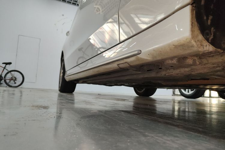 奔驰C级 2019款 C 180 L 时尚型运动版局部细节9001