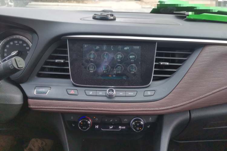 别克GL6 2019款 18T 6座互联豪华型 国VI中控内饰16