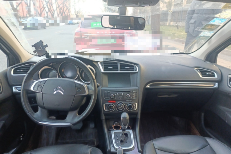 雪铁龙C4L 2014款 1.6THP 智驱版 自动劲智型中控内饰12