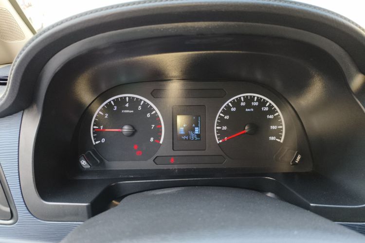 东风风行 菱智 2023款 M5L 1.6L 基本型 5座中控内饰14