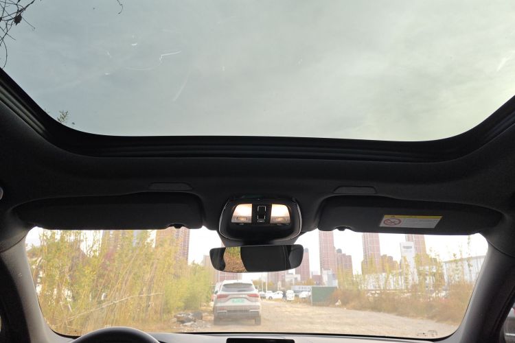 沃尔沃XC60新能源 2026款 插电式混动 长续航四驱智远极夜黑版中控内饰22