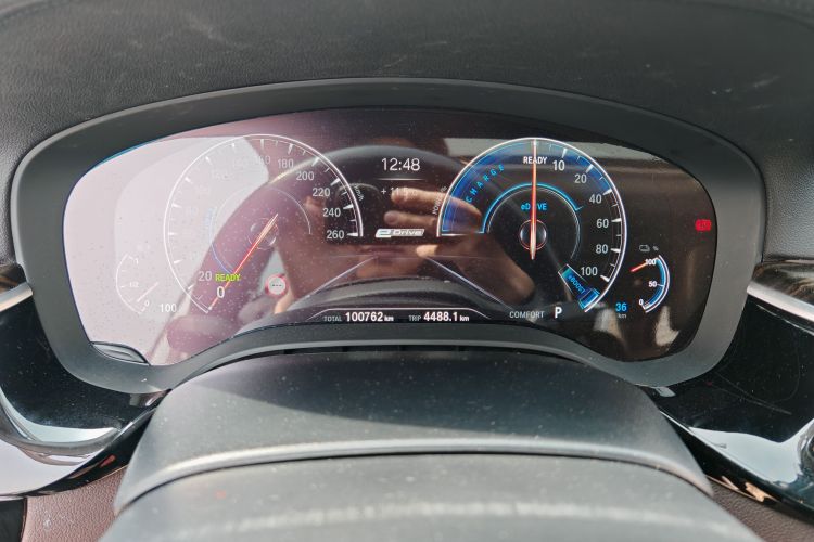 宝马5系新能源 2019款 改款 530Le 先锋版中控内饰14