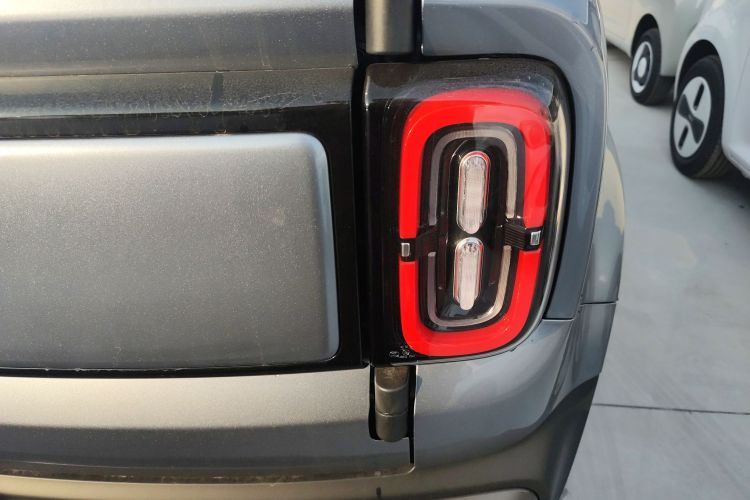 宝骏悦也Plus 2026款 301km旗舰版车身外观6006