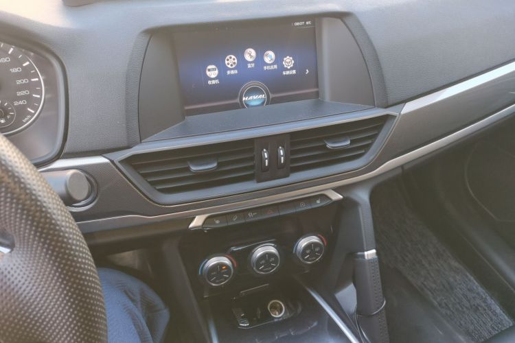 哈弗H6 2018款 蓝标 运动版 1.5T 自动两驱精英型中控内饰16