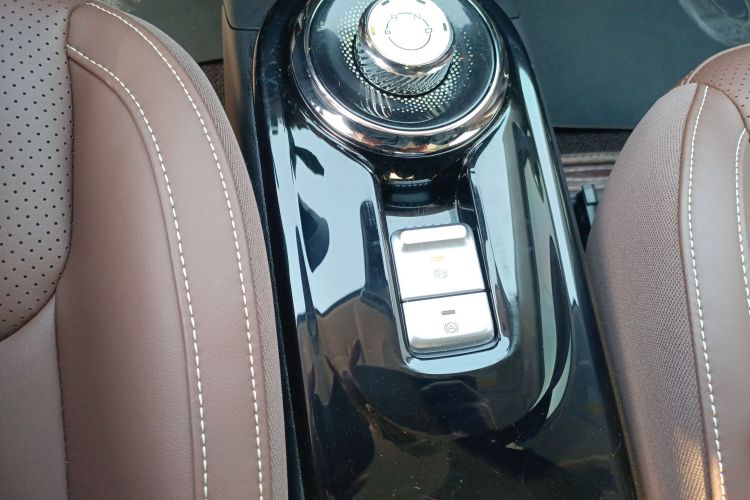 五菱汽车 五菱缤果 2023款 333km 灵犀互联+款中控内饰18