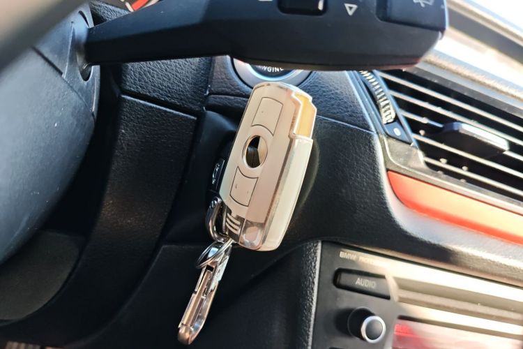 宝马X1 2015款 sDrive18i 时尚晋级版中控内饰11