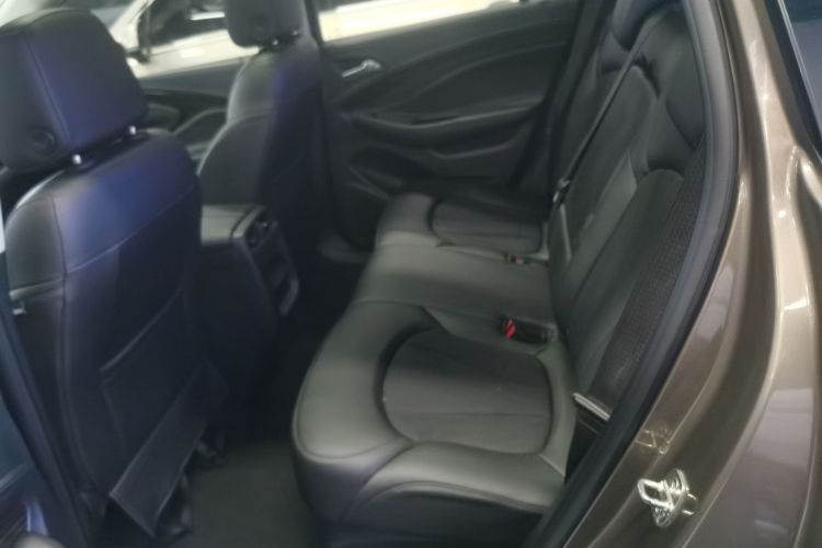 别克 昂科威 2018款 20T 两驱领先型中控内饰7004