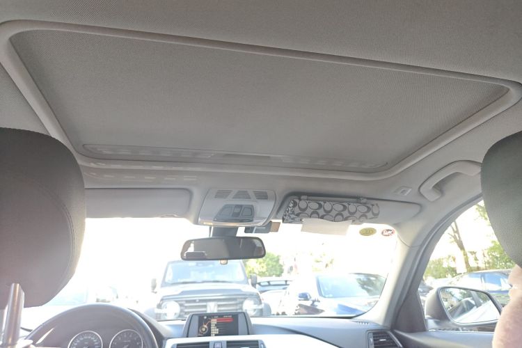 宝马3系 2015款 320Li 时尚型局部细节22