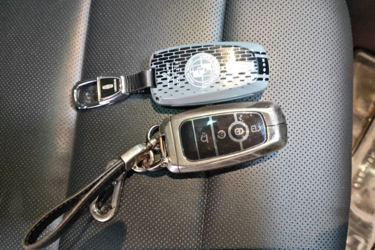 林肯 航海家 2023款 2.0T 四驱尊享版中控内饰7001