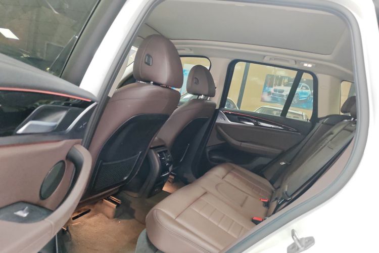 宝马X3 2021款 xDrive25i 豪华套装中控内饰7004