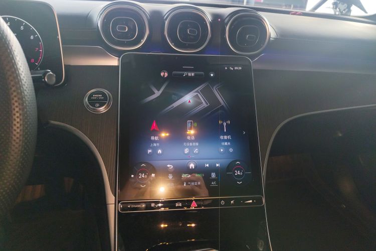 奔驰C级 2023款 改款 C 200 L 运动版局部细节16