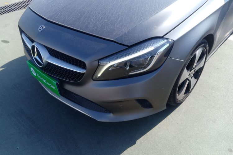 奔驰A级(进口) 2017款 改款 A 200 时尚型局部细节36