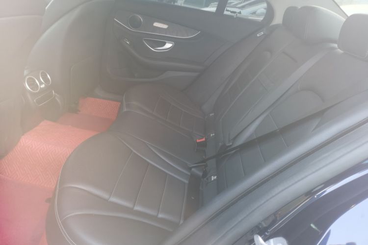 奔驰C级 2019款 C 180 L 时尚型运动版中控内饰21