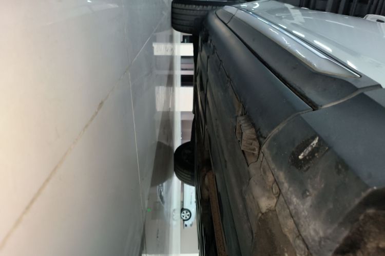 宝马X3(进口) 2014款 xDrive20i X设计套装机舱底盘29