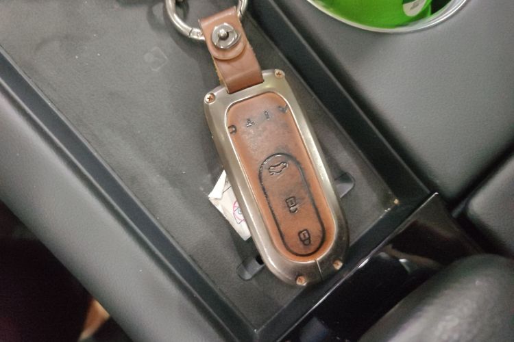 鸿蒙智行 问界M5 2022款 增程四驱性能版中控内饰11