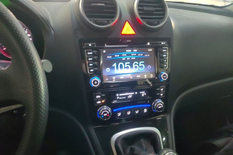 哈弗H6 2016款 升级版 1.5T 手动两驱都市型中控内饰16