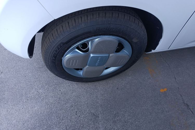 吉利银河 2024款 熊猫mini 200km 耐力熊车身外观6007