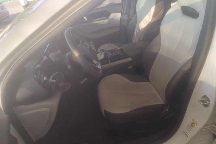 比亚迪 秦PLUS 2024款 荣耀版 DM-i 55KM领先型中控内饰19