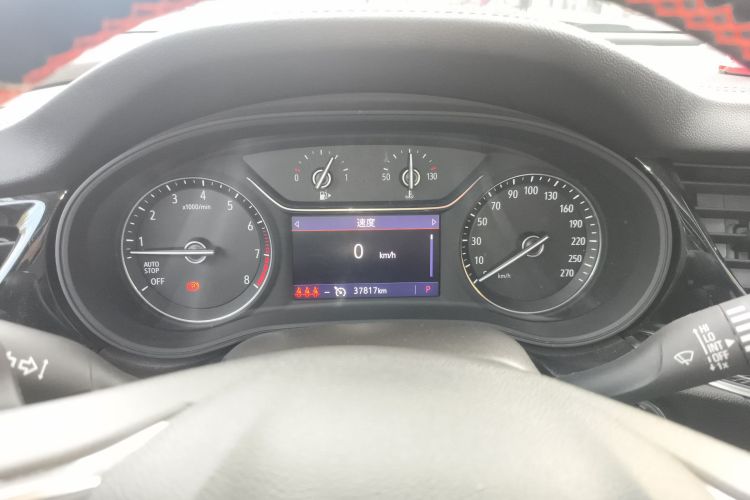 别克 君威 2020款 552T 精英型中控内饰14