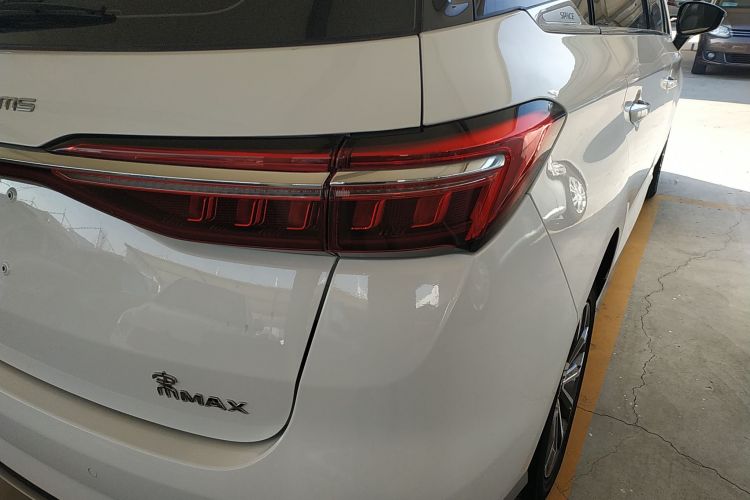 比亚迪 宋MAX 2021款 升级版 1.5T 自动豪华型 7座车身外观9