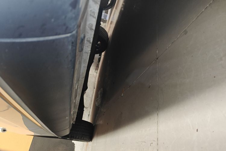 荣威RX5 MAX 2019款 300TGI 自动4G互联豪华版局部细节9001