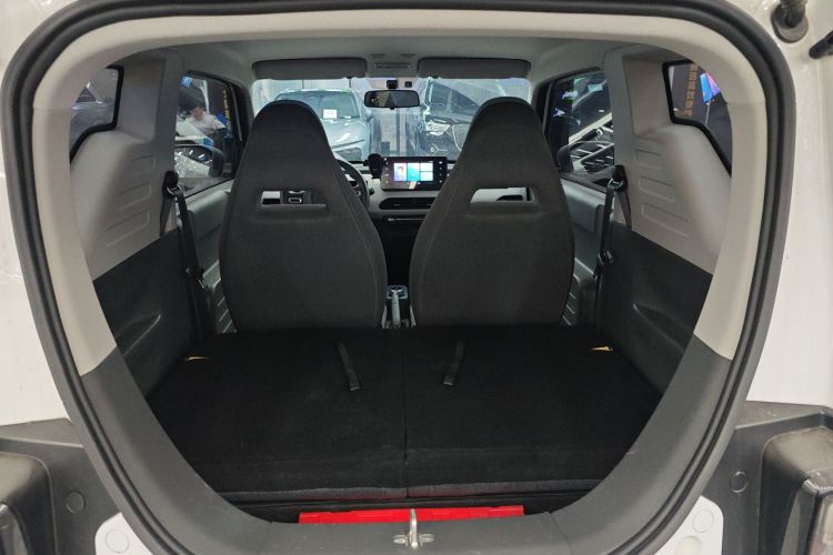 吉利银河 2023款 熊猫mini 200km 耐力熊机舱底盘23