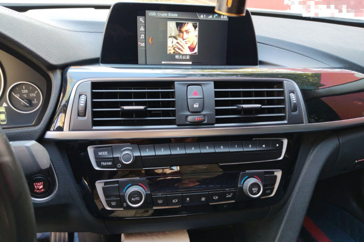 宝马3系 2018款 320Li 时尚型中控内饰16