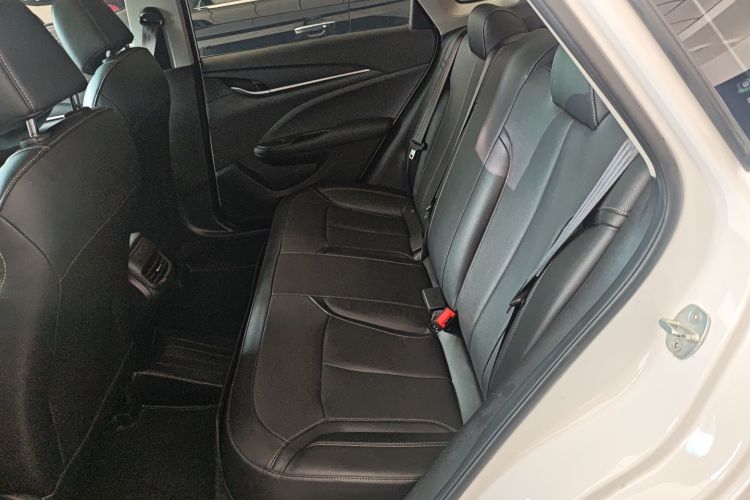 别克 英朗 2021款 1.3T 自动轻混动精英型中控内饰21