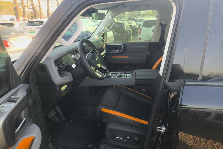 北京BJ40 2024款 2.0T 全新城市猎人版 侠客型中控内饰19