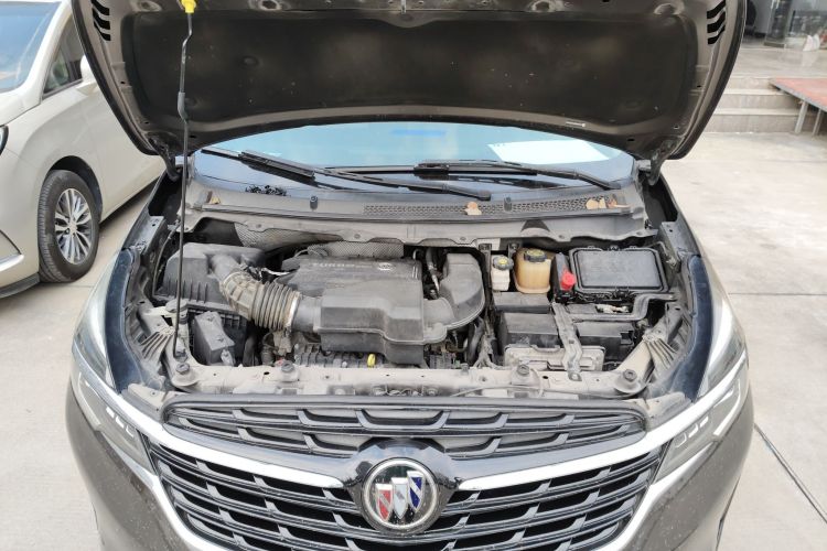 别克GL8 2021款 陆上公务舱 652T 智慧豪华型机舱底盘24