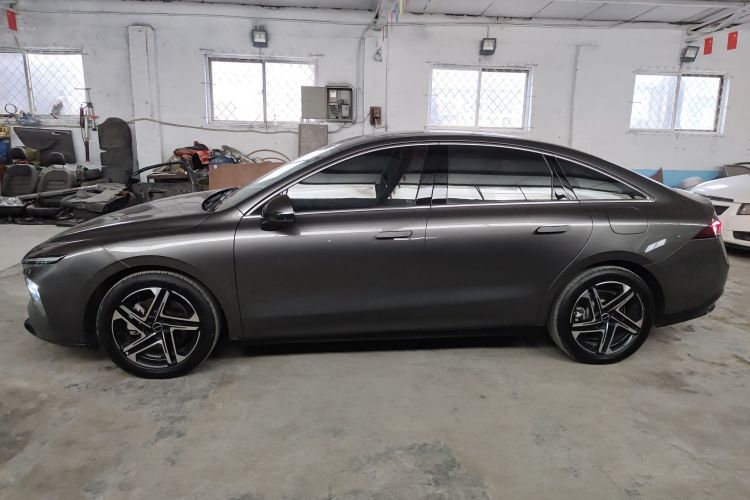 荣威D7 2023款 EV 510km 后驱卓越版车身外观4