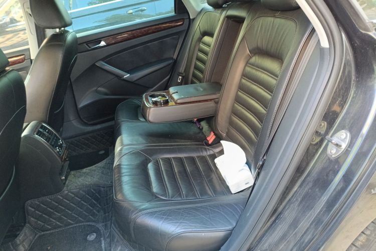 大众 帕萨特 2011款 1.8TSI DSG御尊版中控内饰21