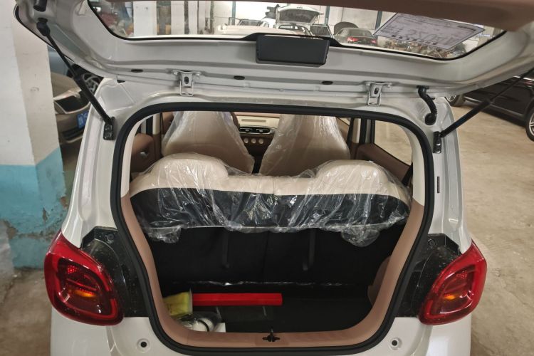 五菱汽车 宏光MINIEV 2025款 四门版 进阶款机舱底盘23