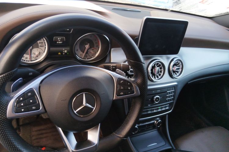 奔驰CLA 2014款 CLA 260 4MATIC中控内饰12