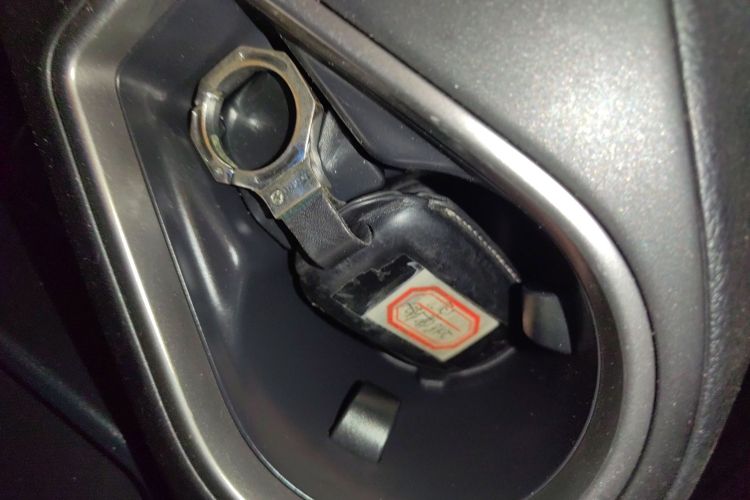 丰田 RAV4荣放 2016款 2.5L 自动四驱精英版中控内饰7001