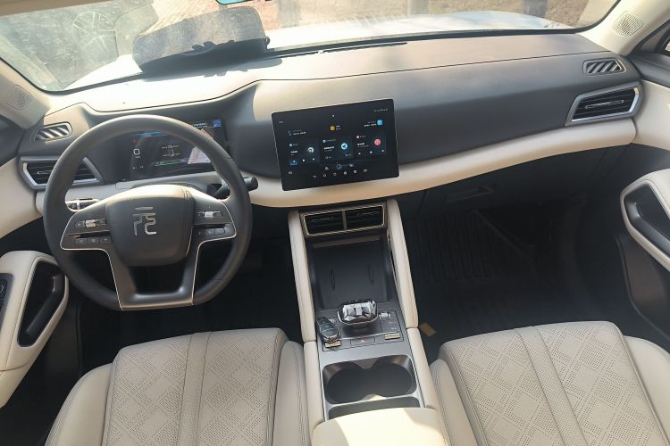 比亚迪 元UP 2024款  401KM 活力版中控内饰12