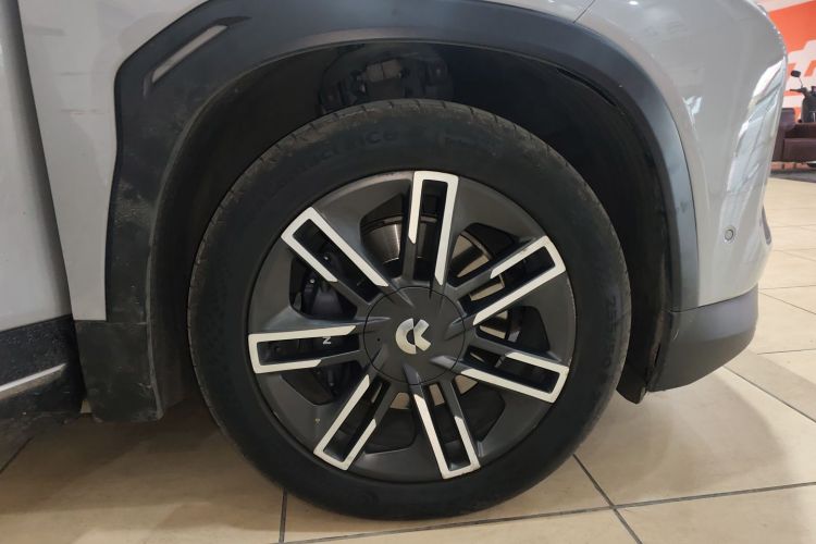 蔚来ES6 2020款 600KM 运动版车身外观6008