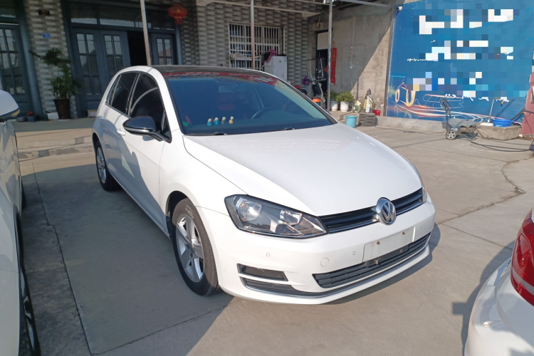 大众 高尔夫 2017款 1.6L 自动舒适百万辆纪念版车身外观3