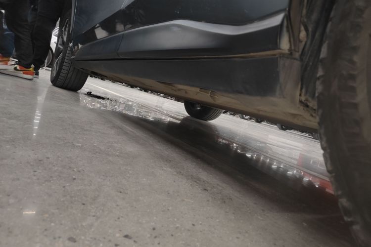 埃安 AION V 2022款 Plus 70 智享科技版 三元锂局部细节9002